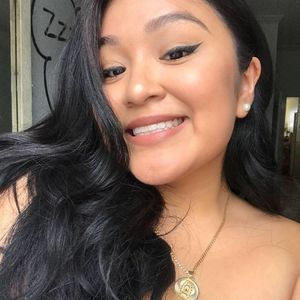 Meet your Posher, Anahi